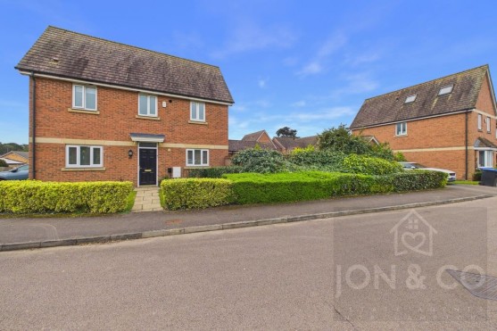Manderville Close | Manfield Grange | NN3