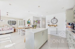 Lavender Hill | Moulton | NN3
