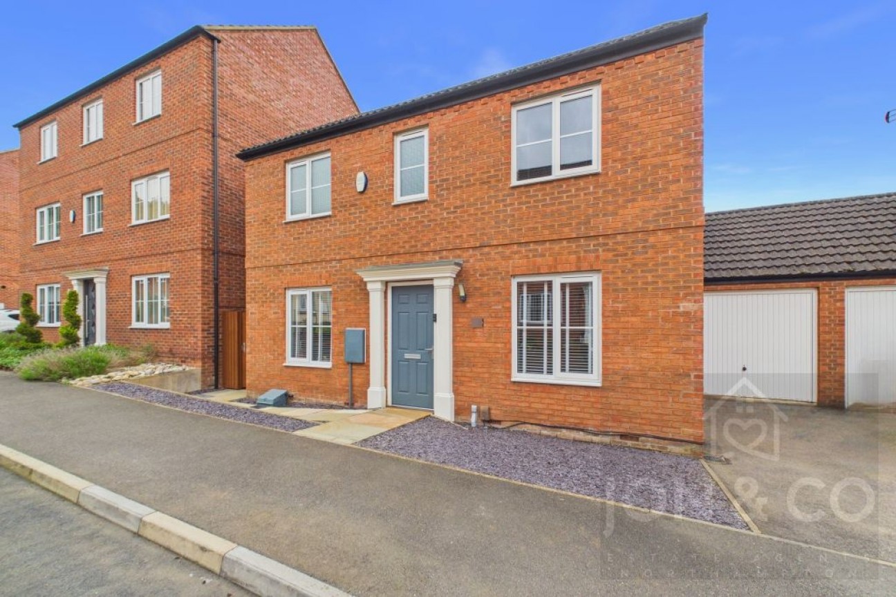 Hedgerow Lane | Little Billing | NN3