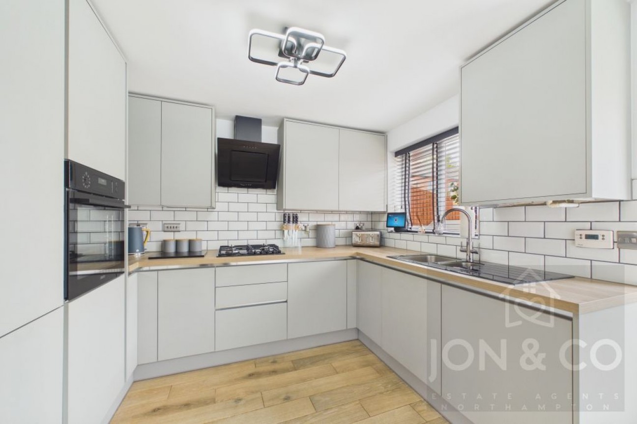 Hedgerow Lane | Little Billing | NN3