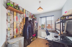 Hedgerow Lane | Little Billing | NN3