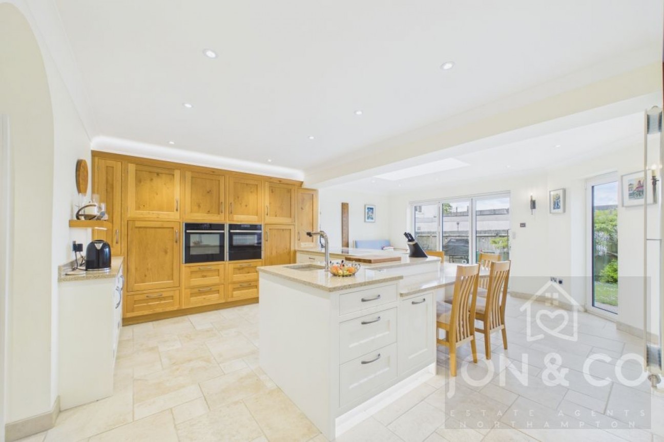Albion Court | Little Harrowden | NN9