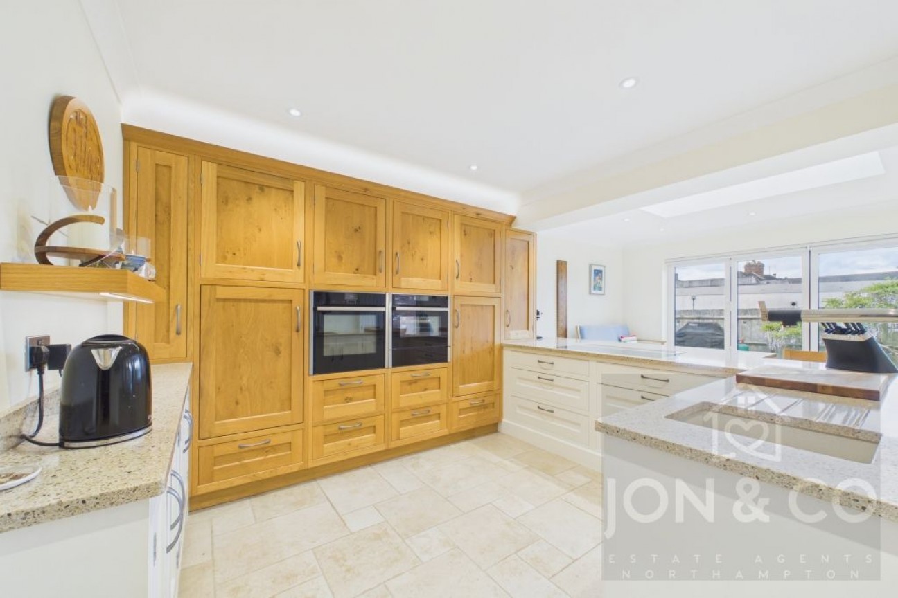 Albion Court | Little Harrowden | NN9