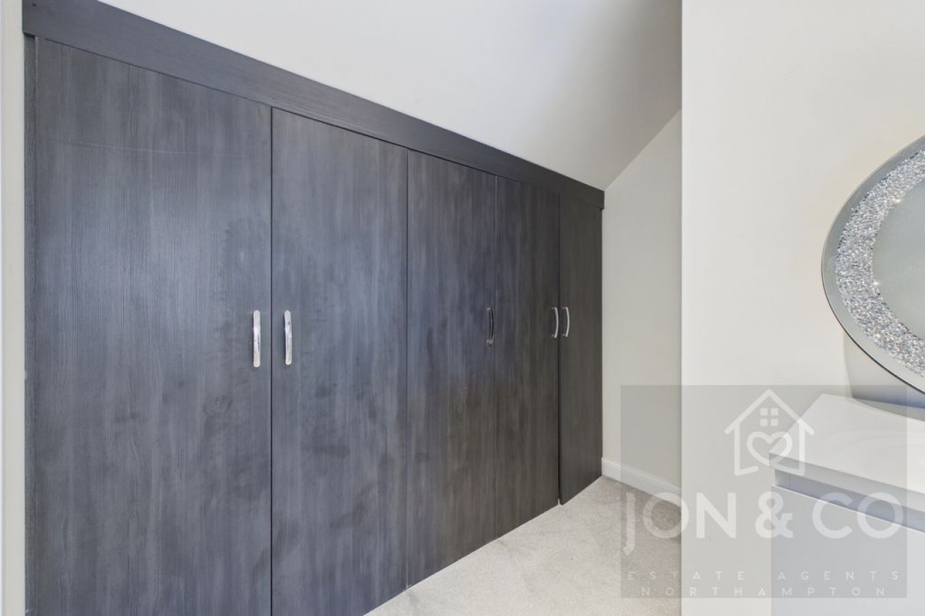 Higgs Close | Overstone Gate | NN6