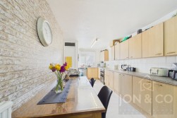 Lark Rise | Woodfields | NN3
