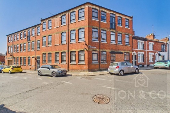 Artizan Road | Abington | NN1