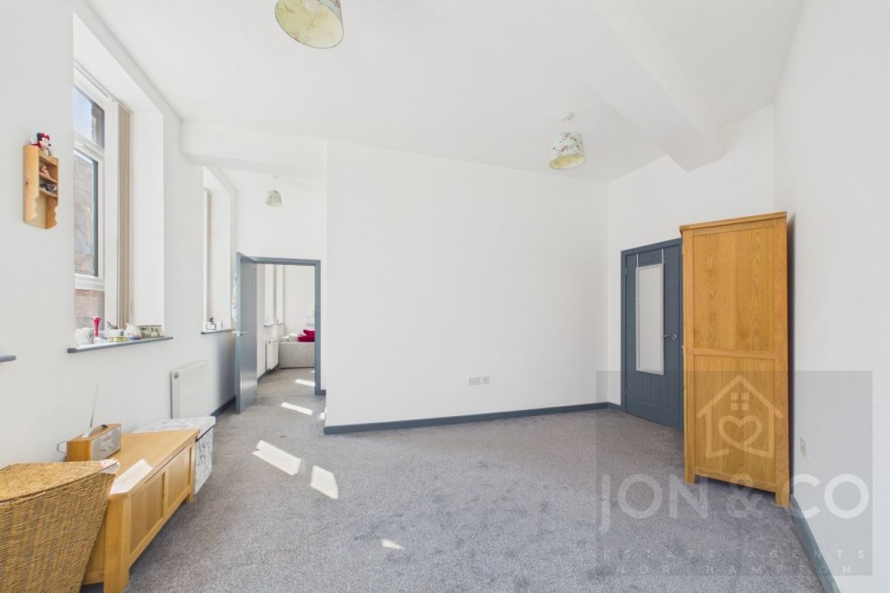 Artizan Road | Abington | NN1