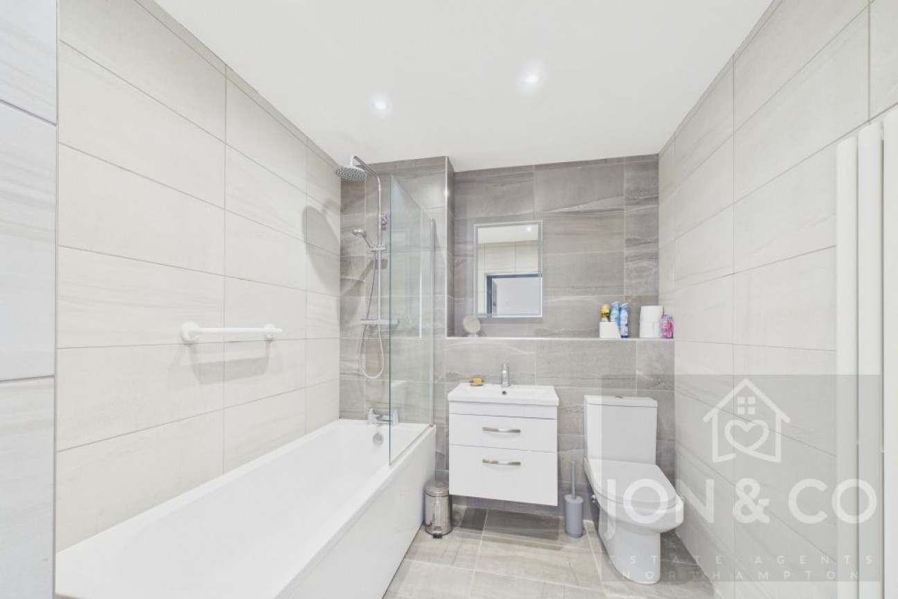 Artizan Road | Abington | NN1