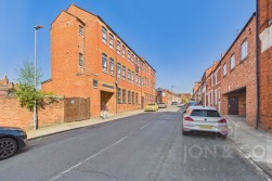 Artizan Road | Abington | NN1