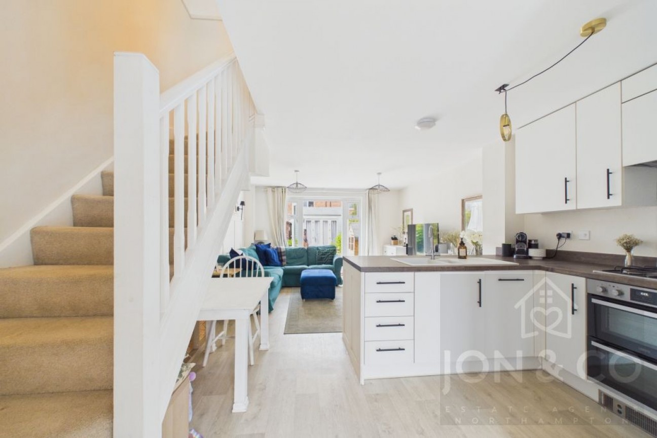 Damselfly Road | Pineham | NN4