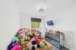 Kingmaker Way | Buckingham Fields| NN4
