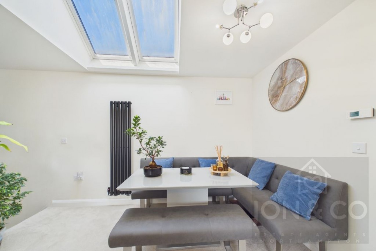 Stratford Drive | Overstone Gate | NN6