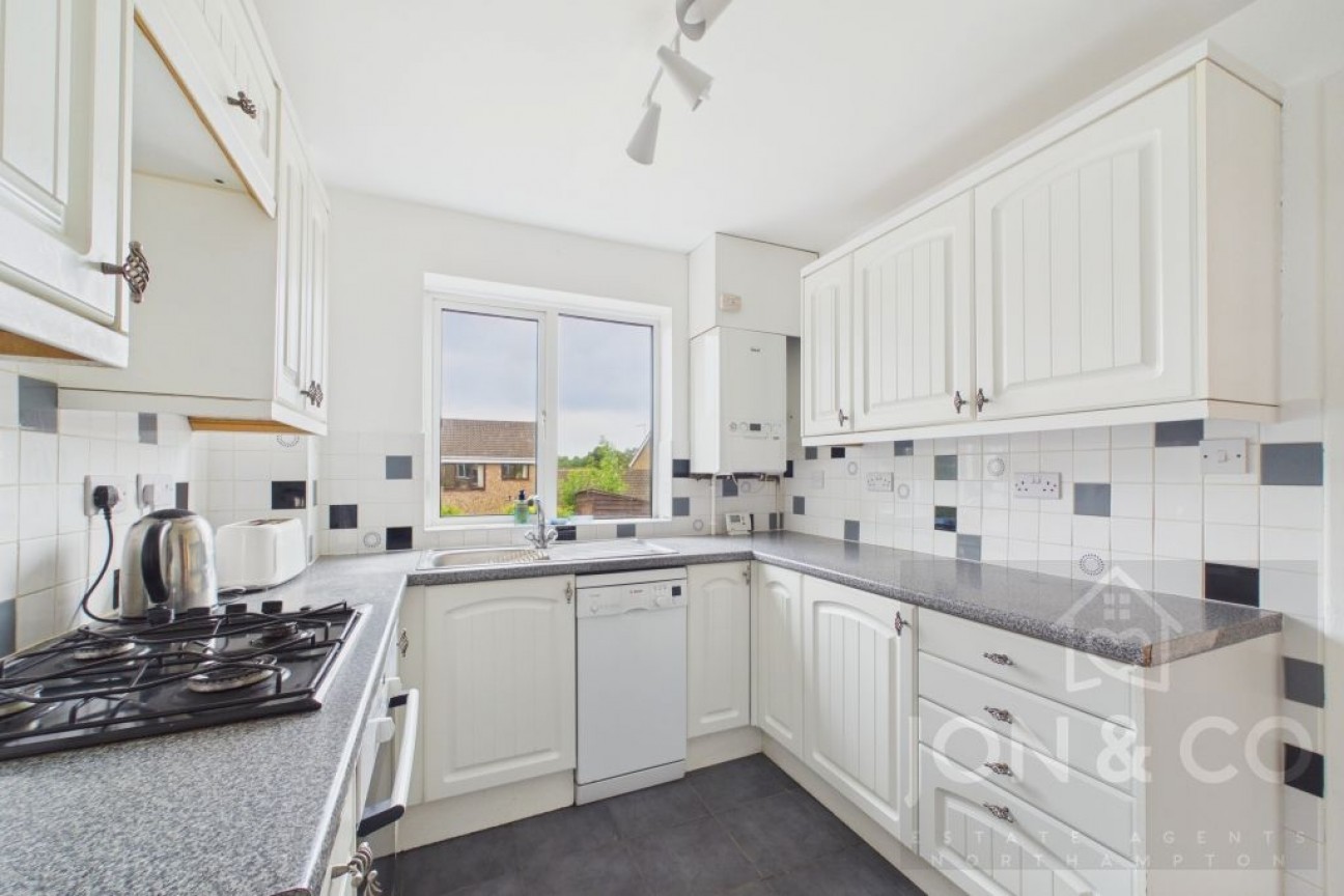 Beeston Avenue | Wakes Meadow | NN3