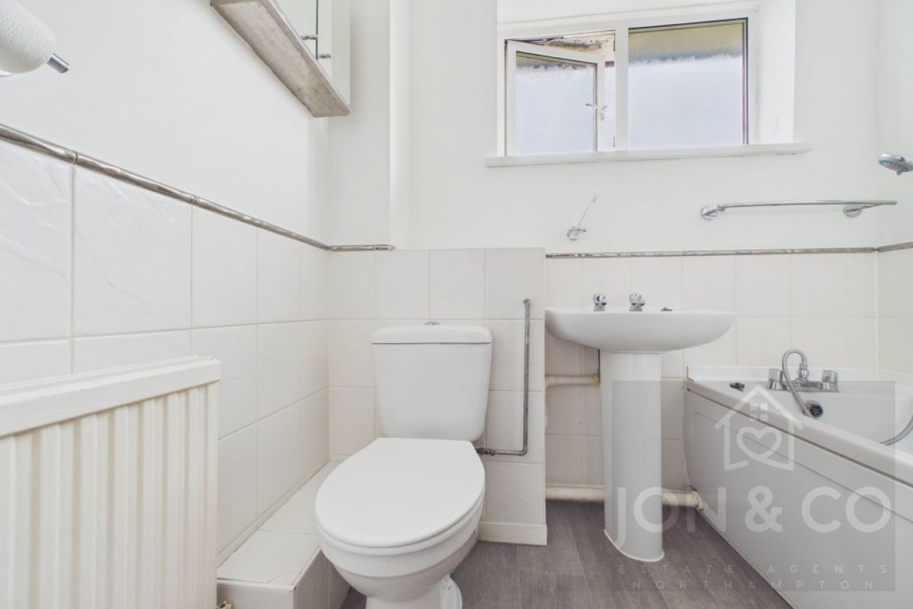 Beeston Avenue | Wakes Meadow | NN3
