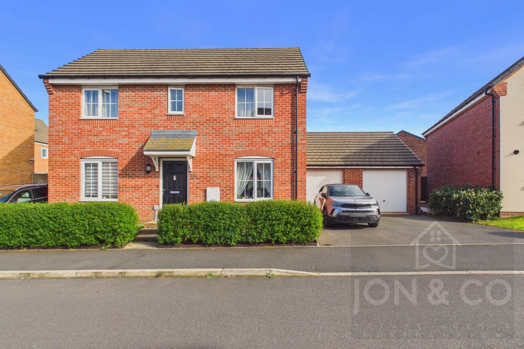 Damselfly Road | Pineham | NN4