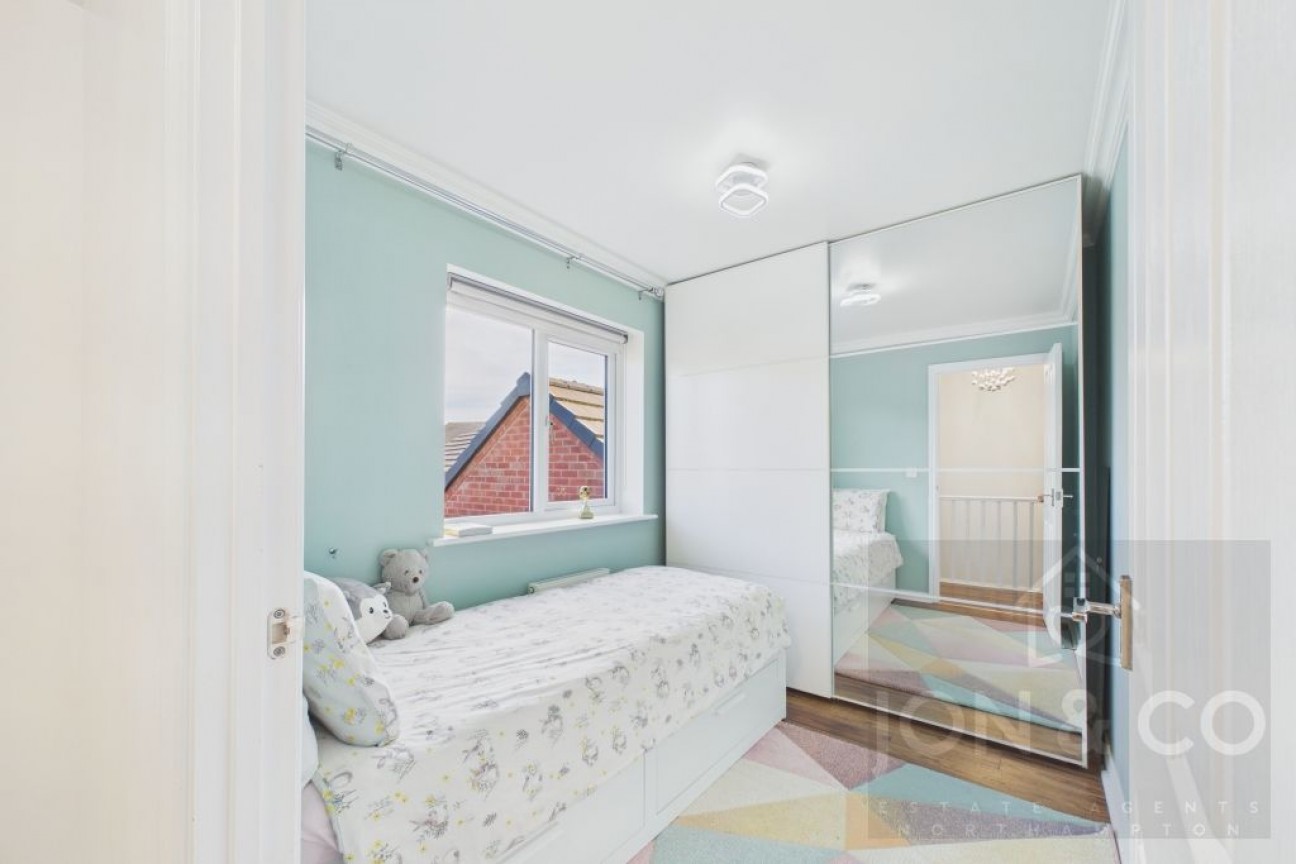 Damselfly Road | Pineham | NN4