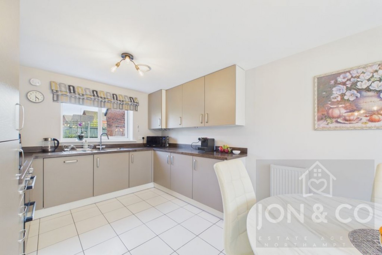Damselfly Road | Pineham | NN4