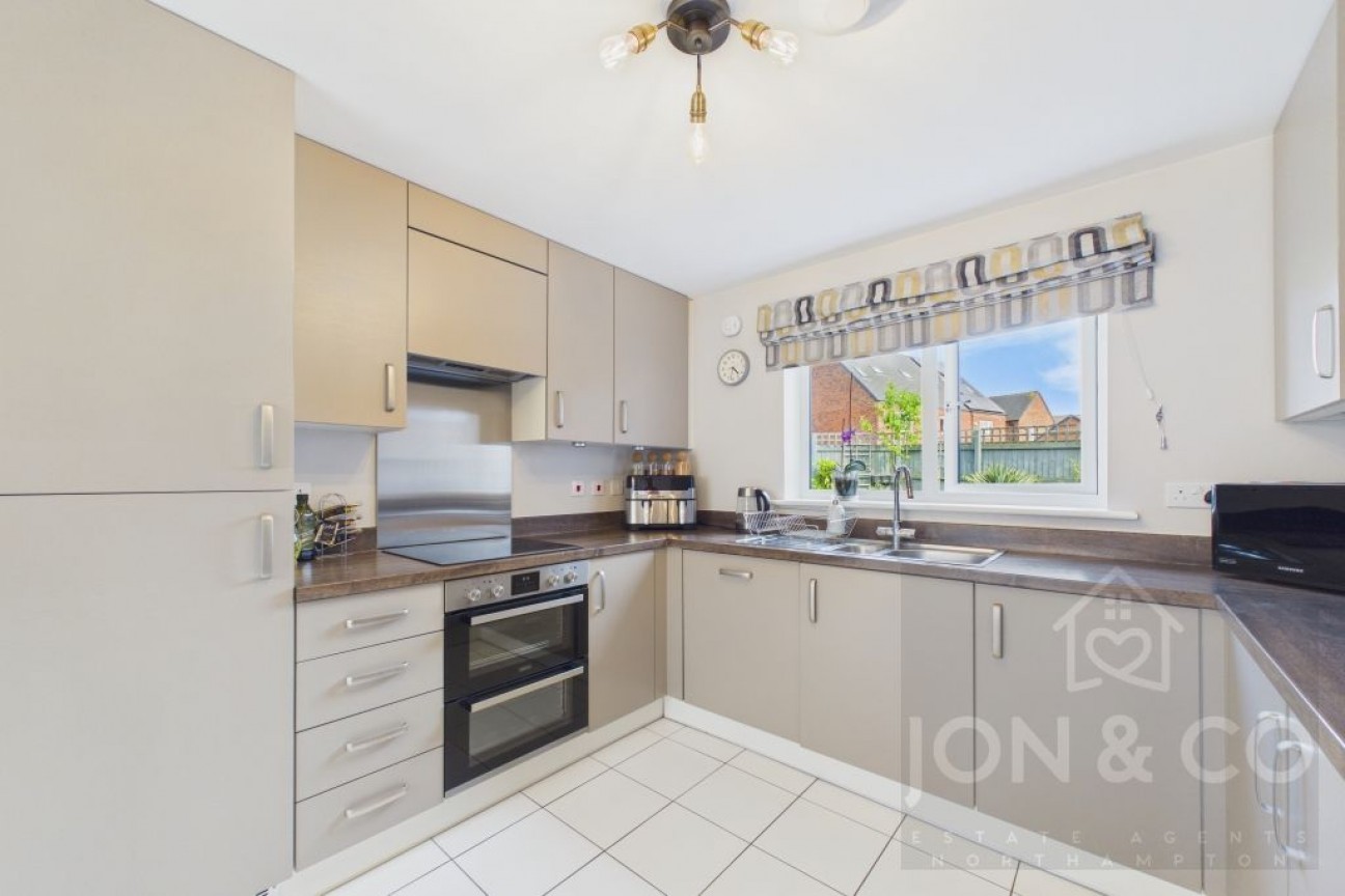 Damselfly Road | Pineham | NN4