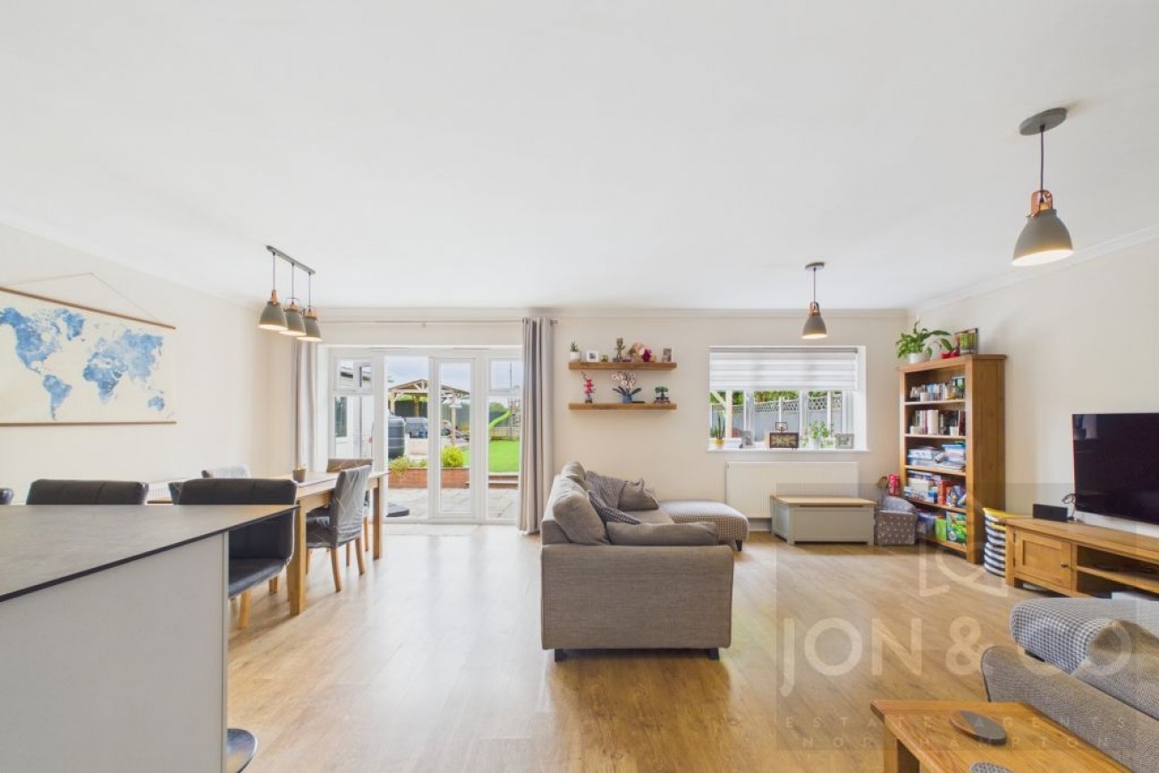 Harvey Lane | Moulton | NN3