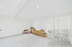 High Street | Pytchley | NN14