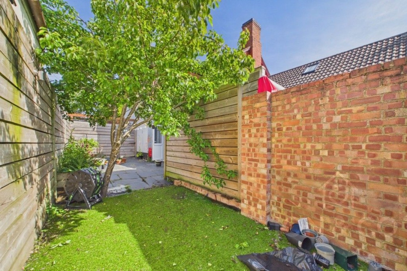 High Street | Pytchley | NN14