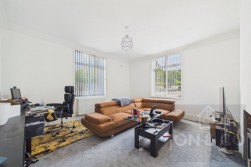 High Street | Pytchley | NN14