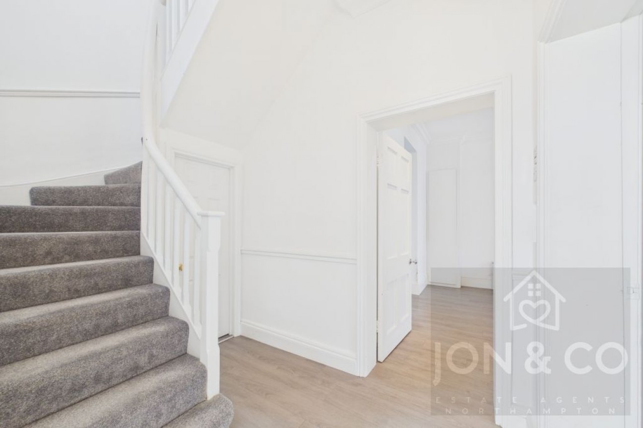 High Street | Pytchley | NN14