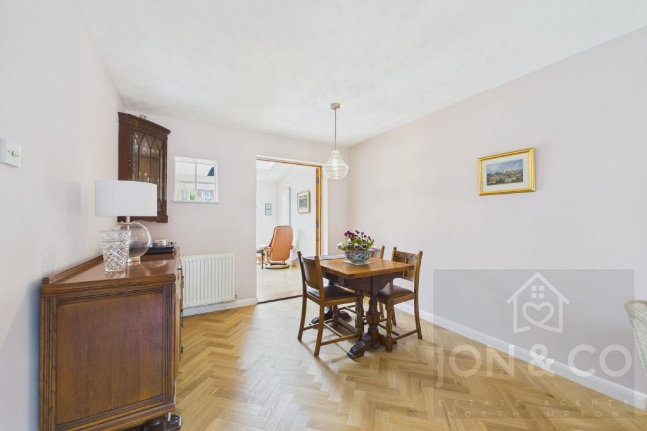 Amber Drive | Walgrave | NN6