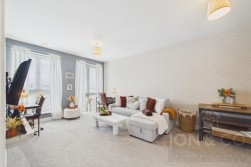High Street | Upton | NN5