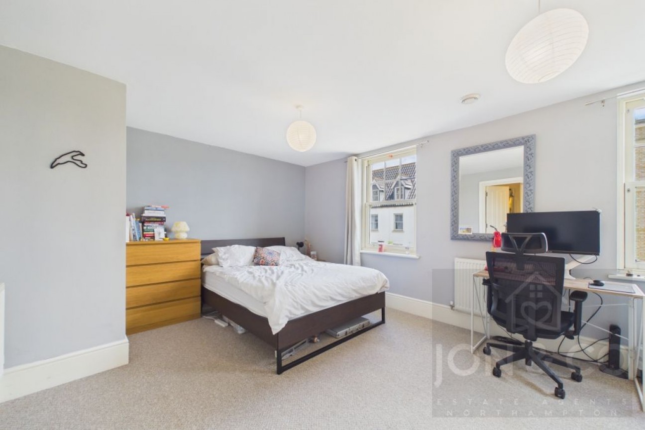Black Cat Street | Upton | NN5