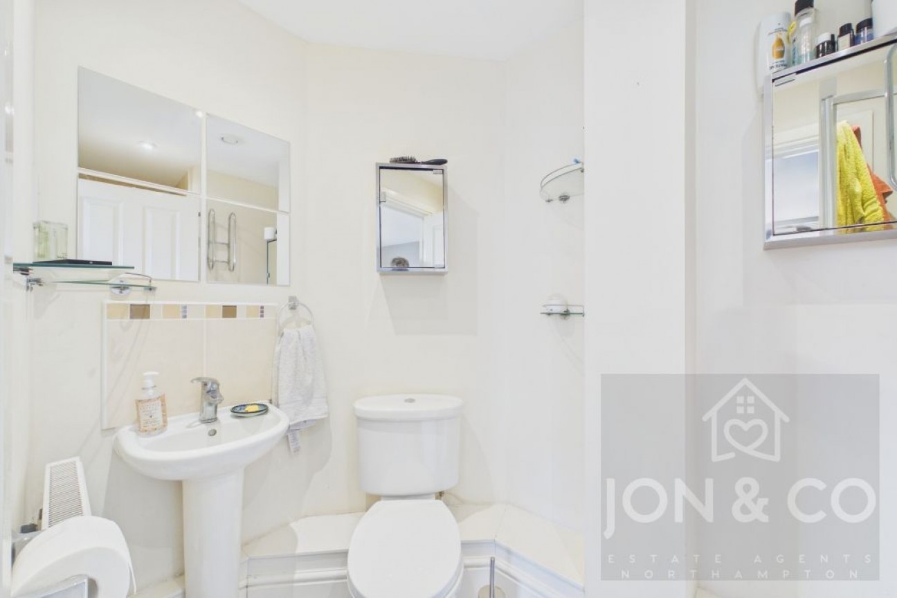 Black Cat Street | Upton | NN5