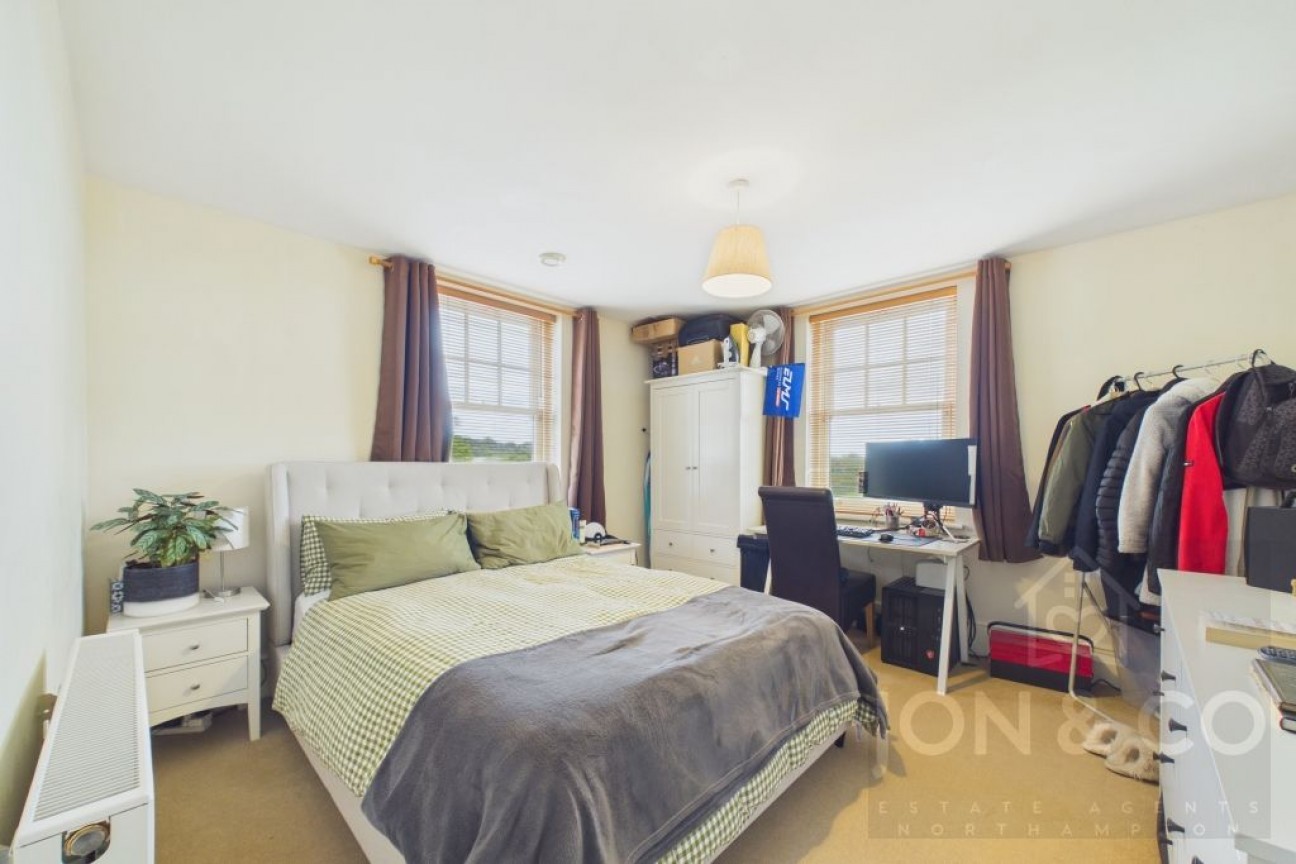 Black Cat Street | Upton | NN5