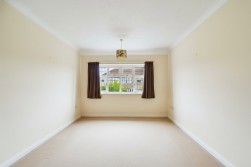 Foxgrove Avenue | Kingsthorpe | NN2