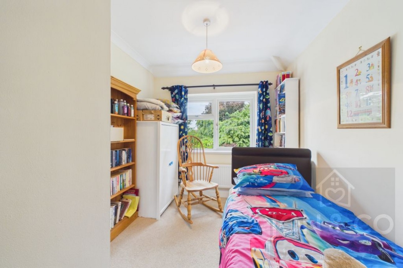 Foxgrove Avenue | Kingsthorpe | NN2