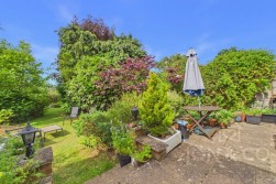 Foxgrove Avenue | Kingsthorpe | NN2