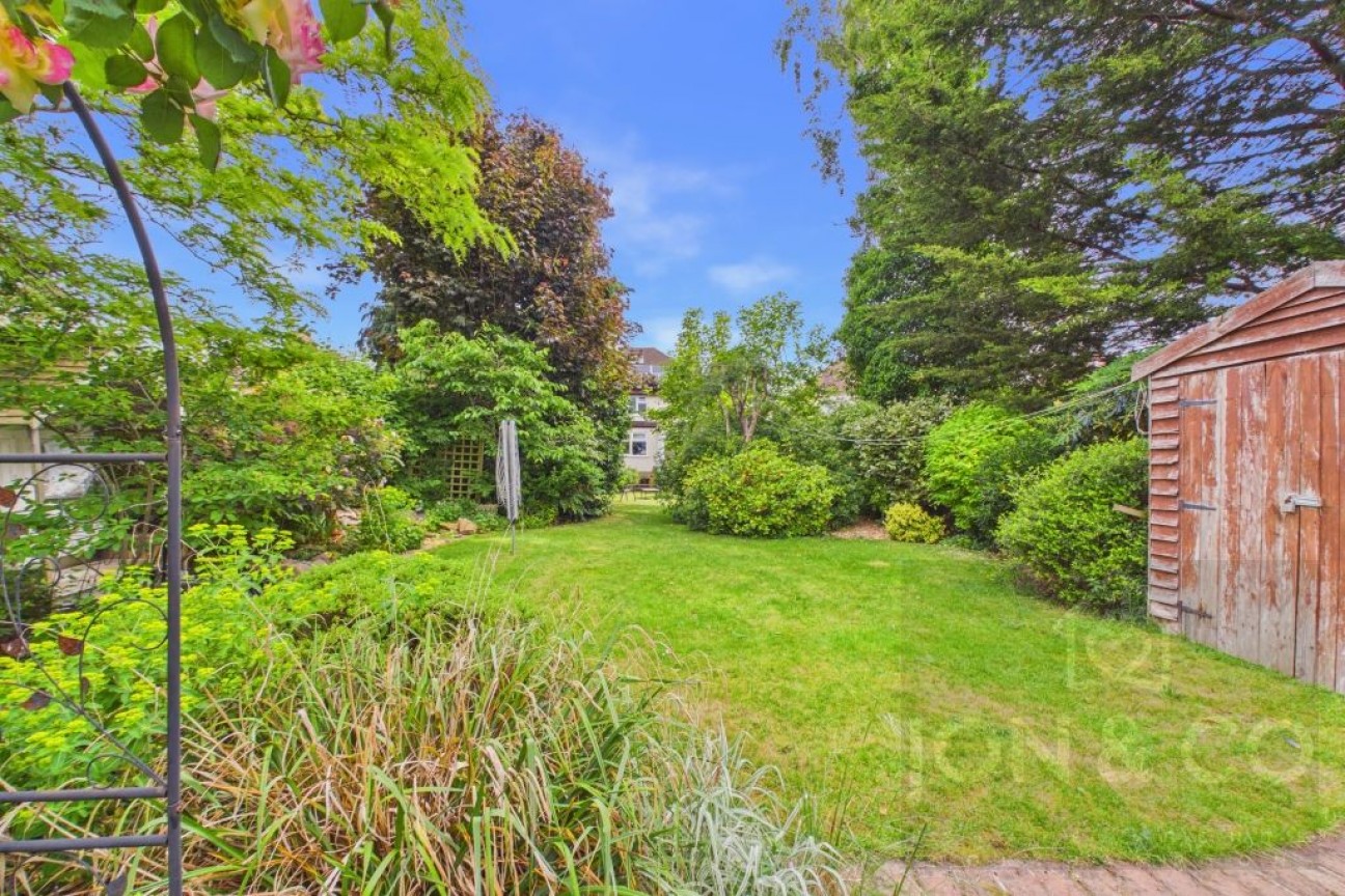 Foxgrove Avenue | Kingsthorpe | NN2