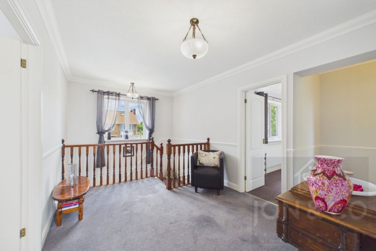 Cotswold Avenue | Duston | NN5