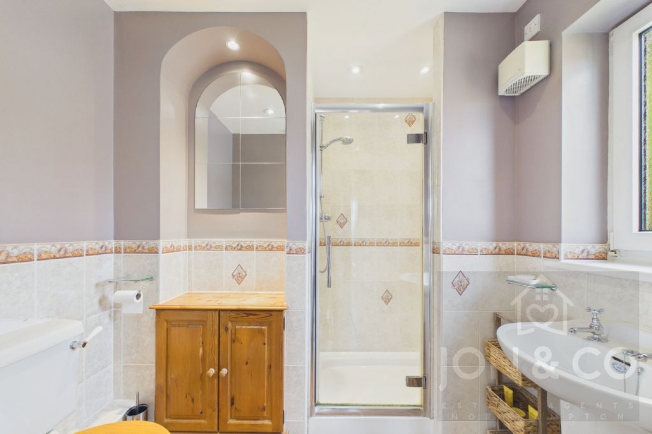 Cotswold Avenue | Duston | NN5