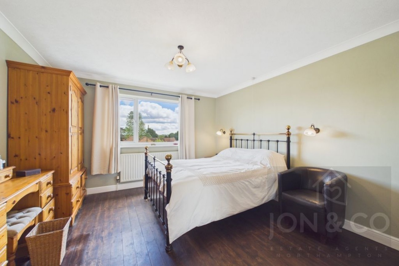 Cotswold Avenue | Duston | NN5