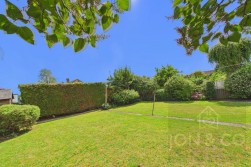 Cotswold Avenue | Duston | NN5