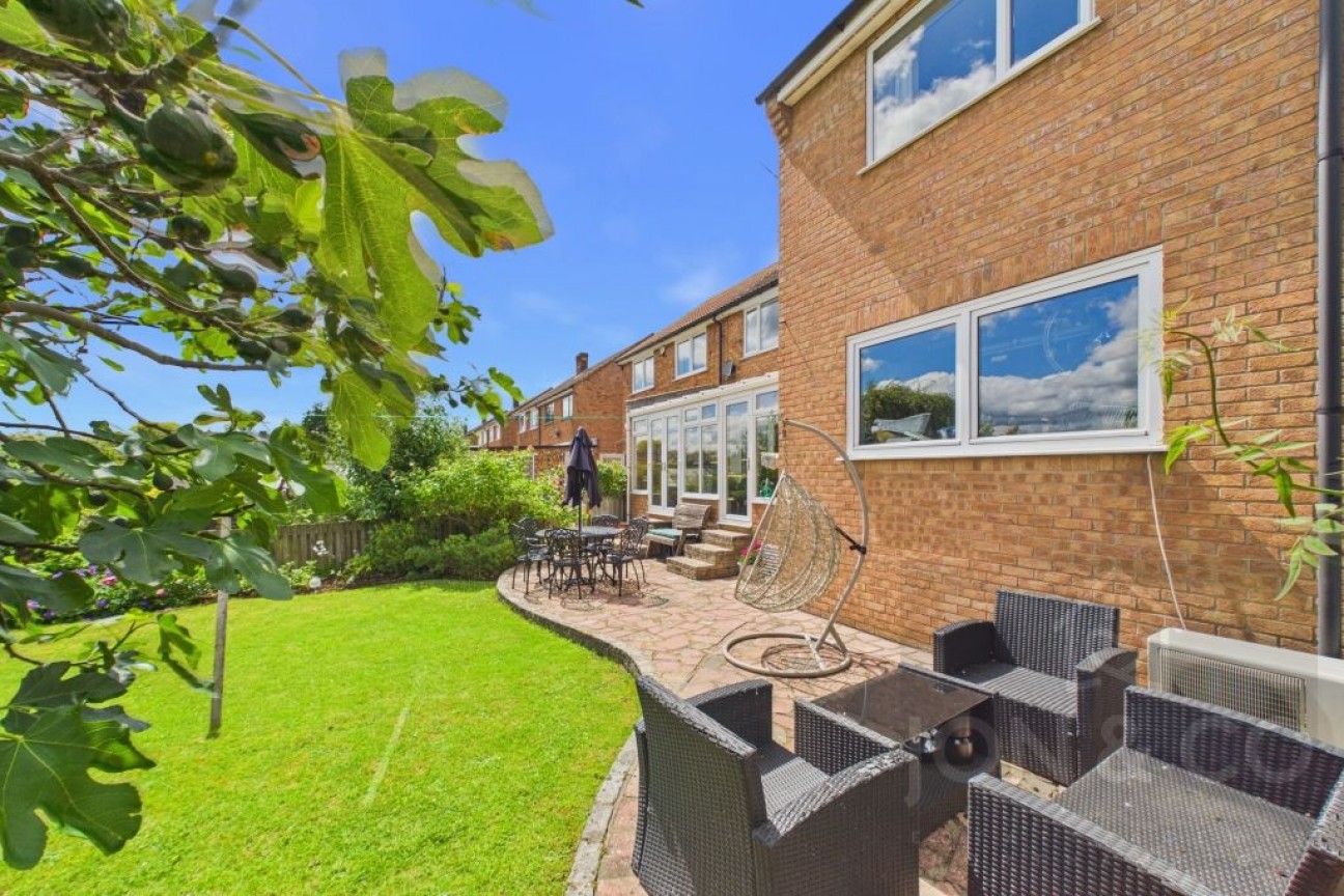 Cotswold Avenue | Duston | NN5