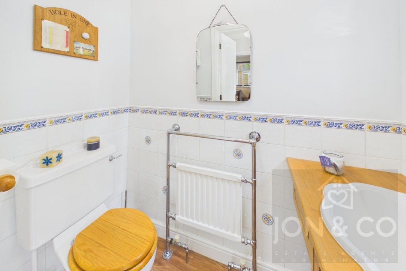 Cotswold Avenue | Duston | NN5