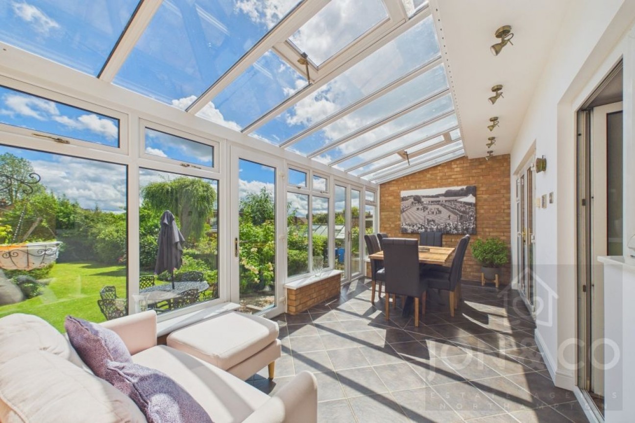 Cotswold Avenue | Duston | NN5