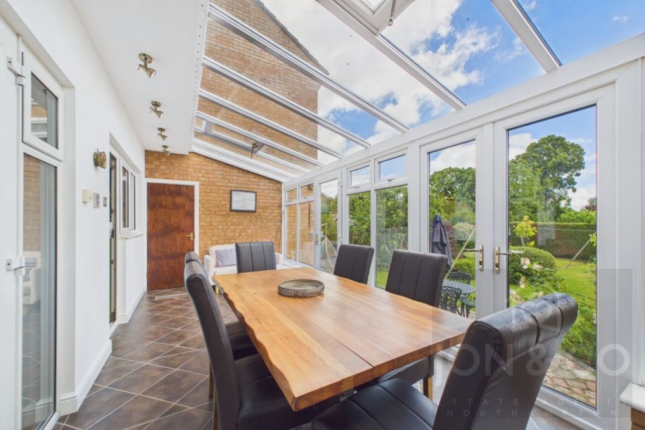 Cotswold Avenue | Duston | NN5