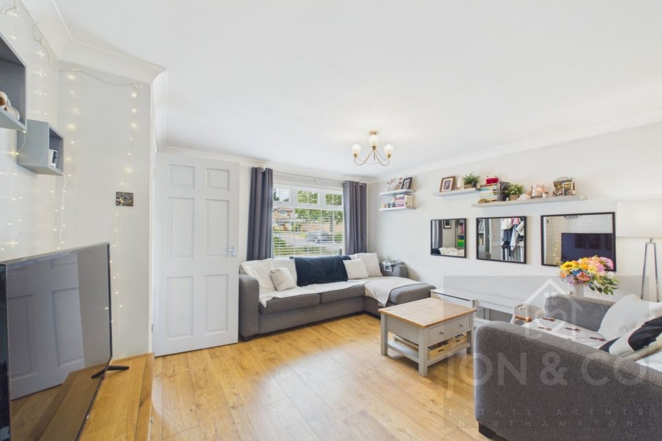 Sansom Court | Arbours | NN3