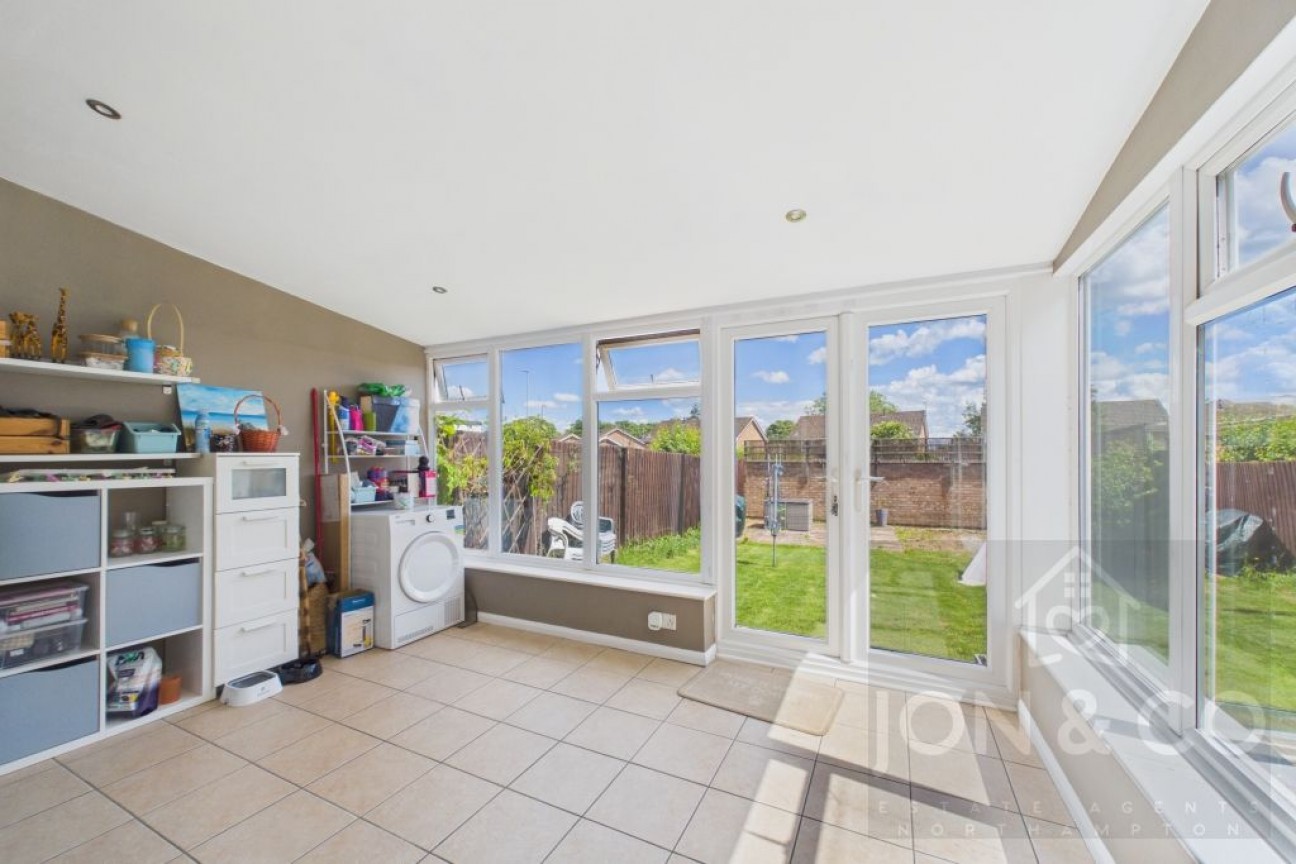 Sansom Court | Arbours | NN3