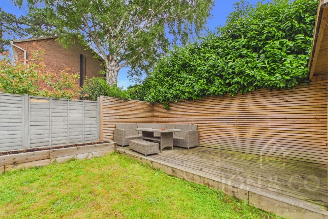 Cedrus Court | Kingsthorpe | NN2