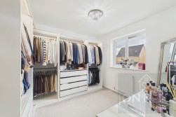 Farmyard Close | Abington Place | NN3