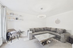 Farmyard Close | Abington Place | NN3