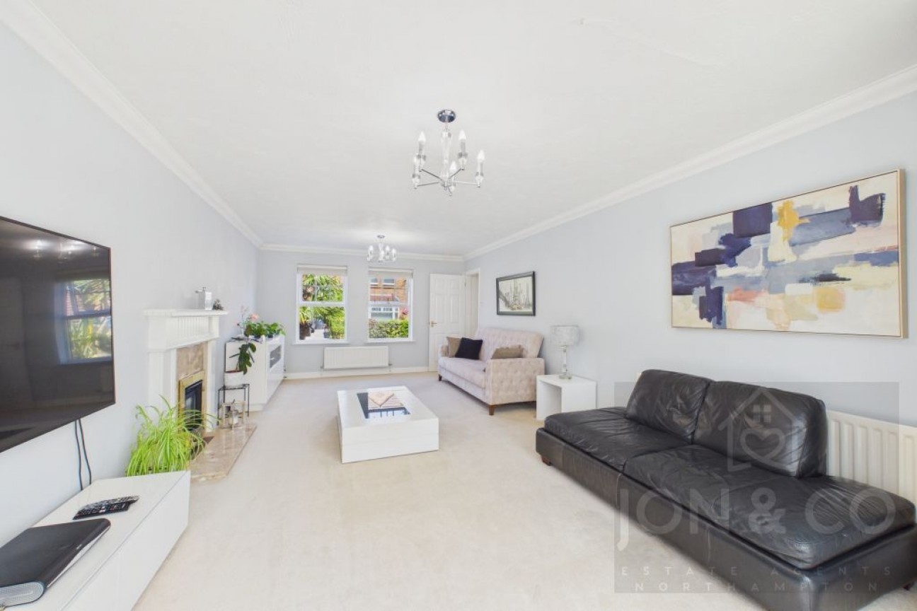 Wisteria Way | Abington Vale | NN3